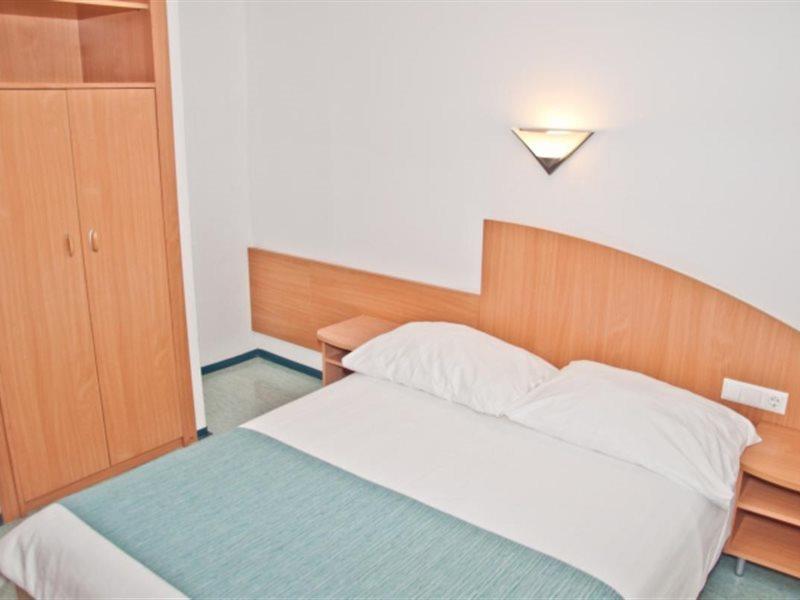 Hotel Sahara โลปาร์ ภายนอก รูปภาพ